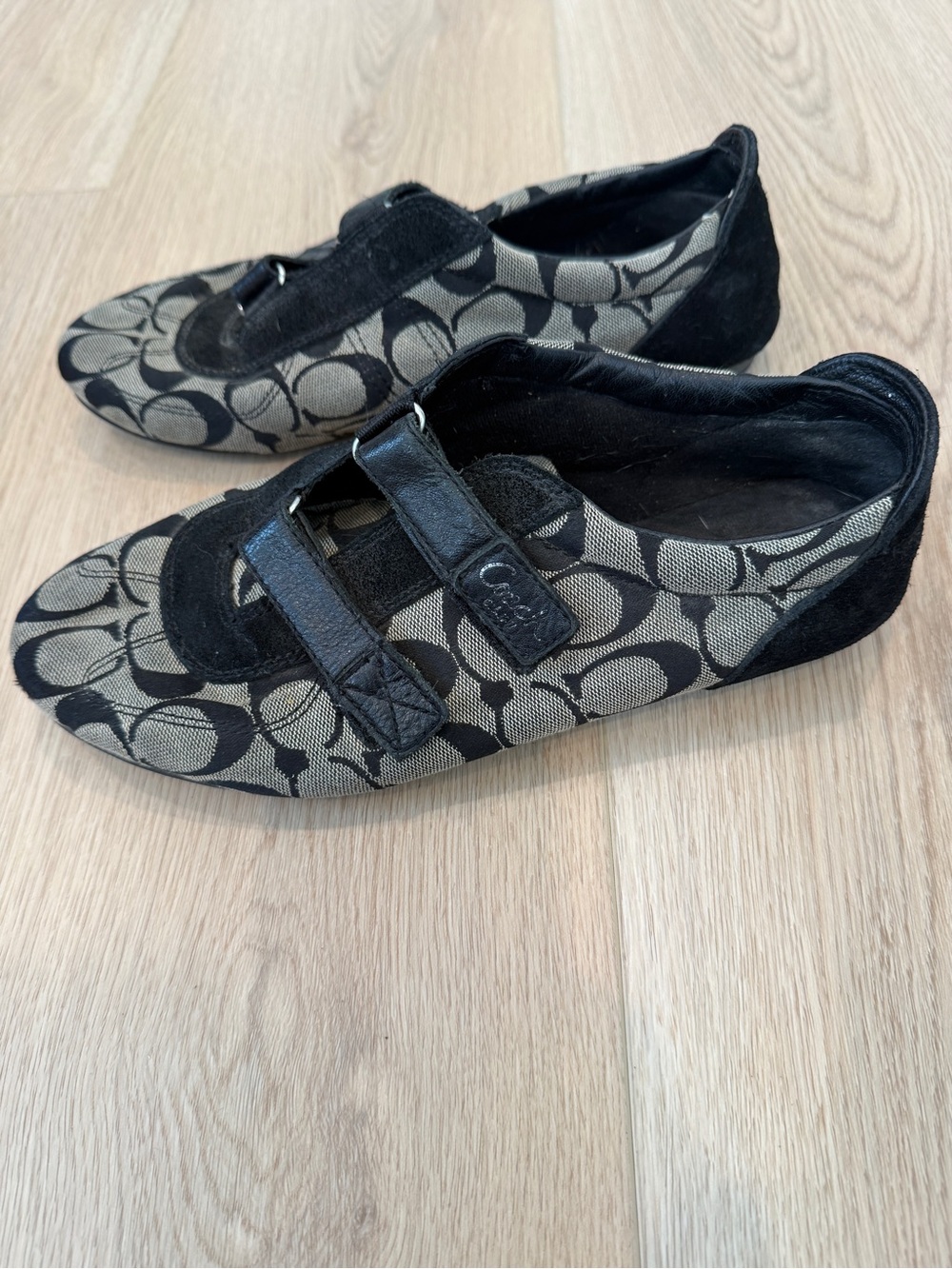 Coach black and gray signature shoes, women's size 9M: